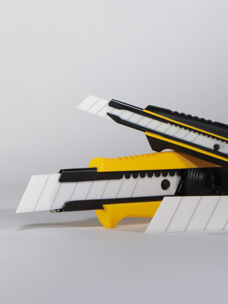 Lama King Inox del Brand Corona, distribuito da Ullmann.